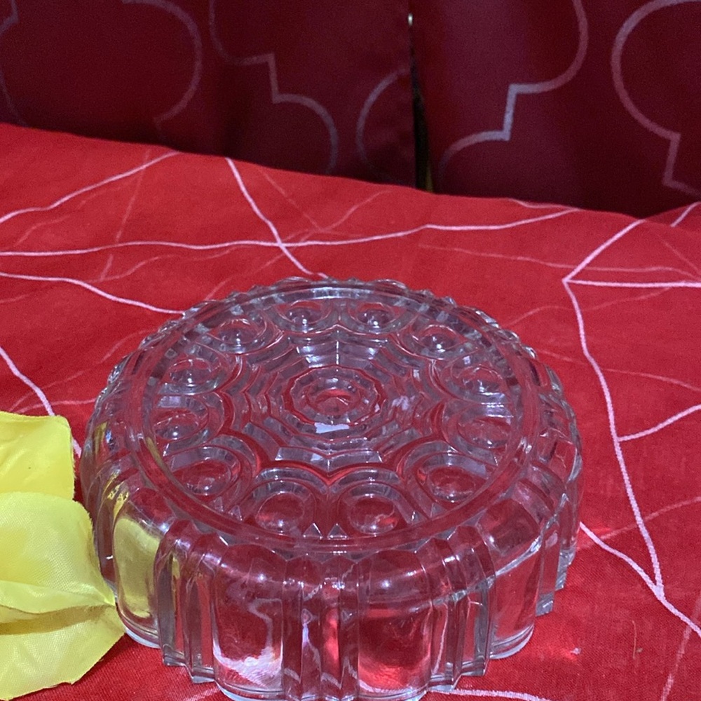 Vintage Candy Dish Glass Bowl - Picture 9 of 10